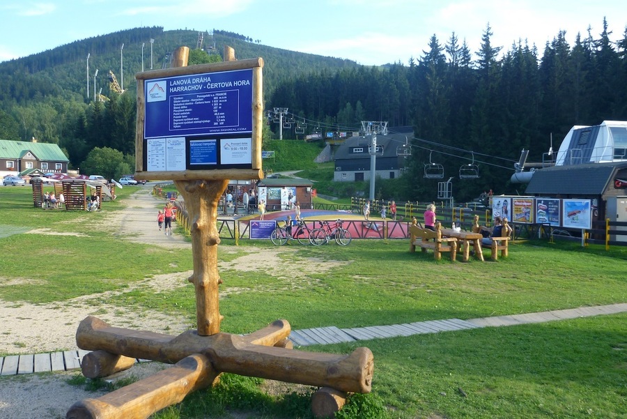 Horní mísečky Vrbatova bouda Labská bouda Dvoračky Harrachov