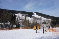 Spring skiing in Harrachov with discount on skipasses of up to 50%